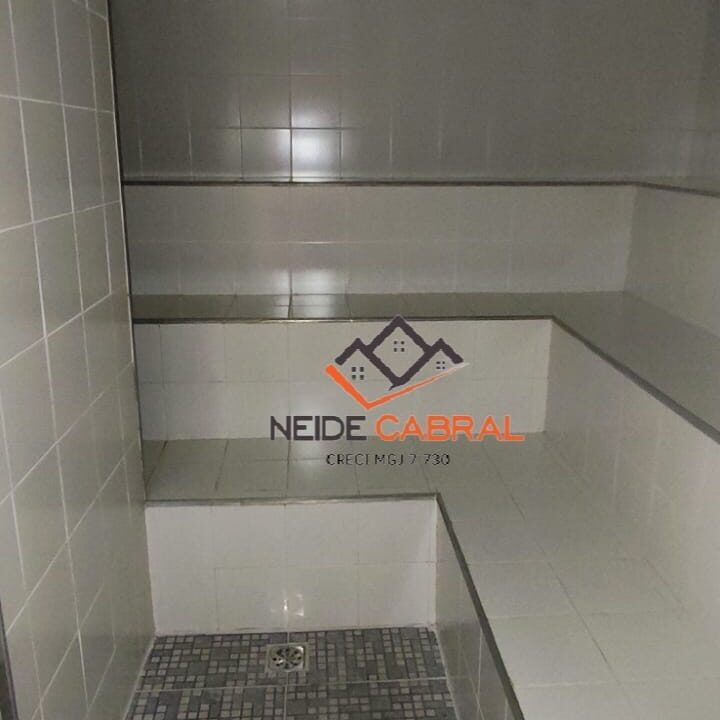 Neide 31 4